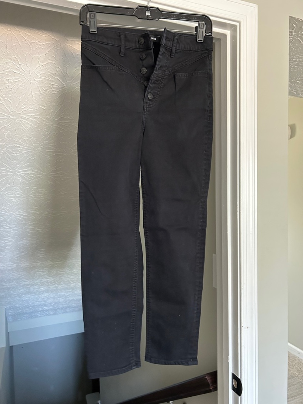 Express Men’s Slim Straight Jeans in Black